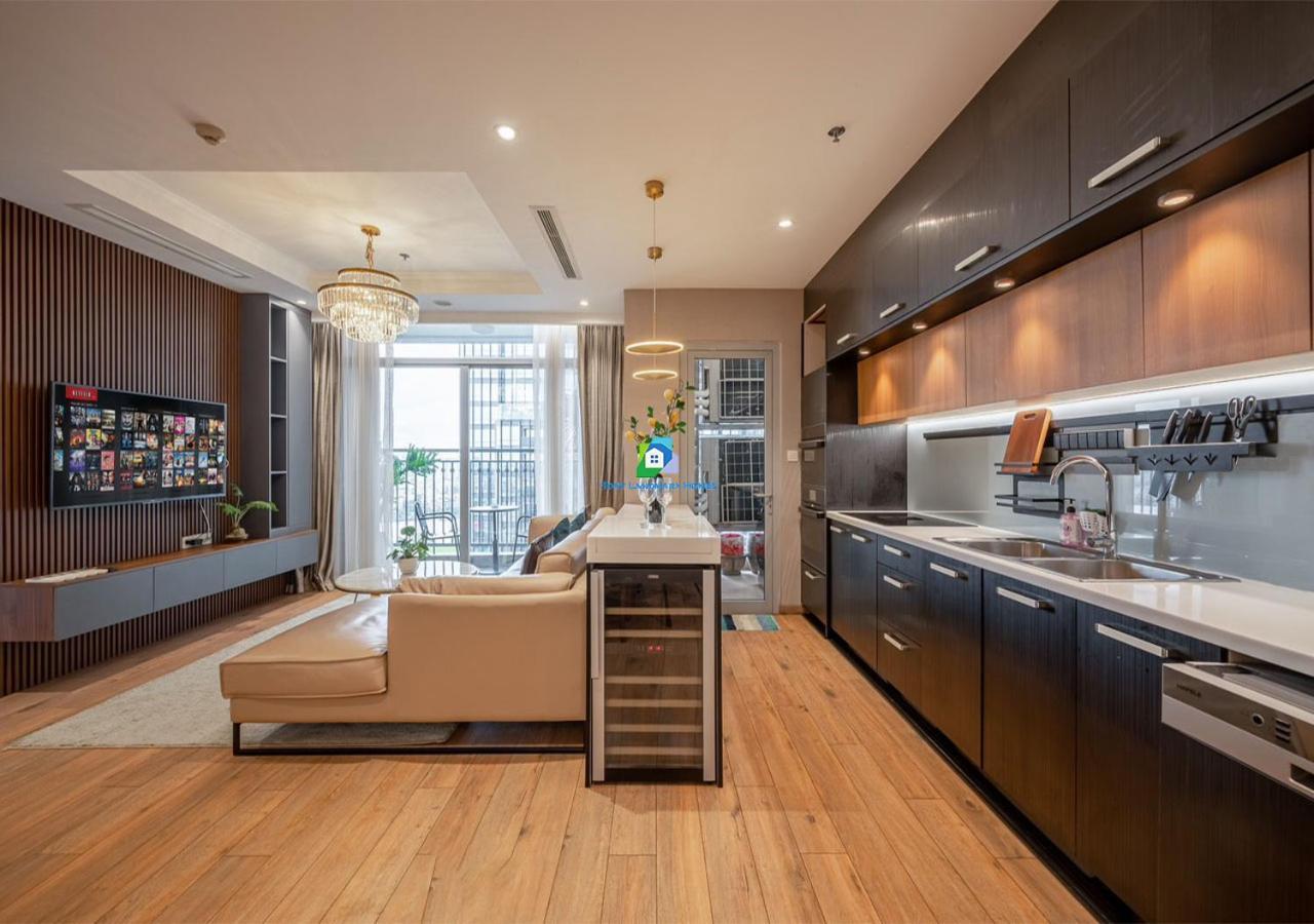 Căn hộ Service Luxury In Vinhomes Landmark Zone