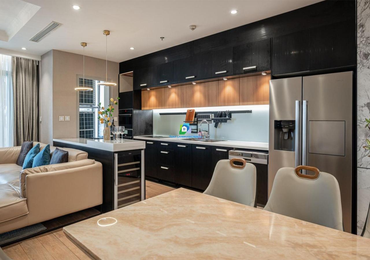 Căn hộ Service Luxury In Vinhomes Landmark Zone