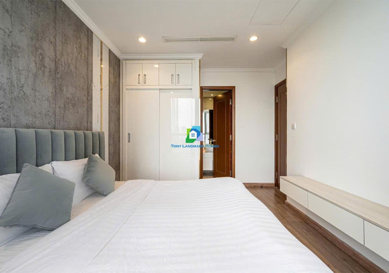 Service Luxury In Vinhomes Landmark Zone * TP. Hồ Chí Minh