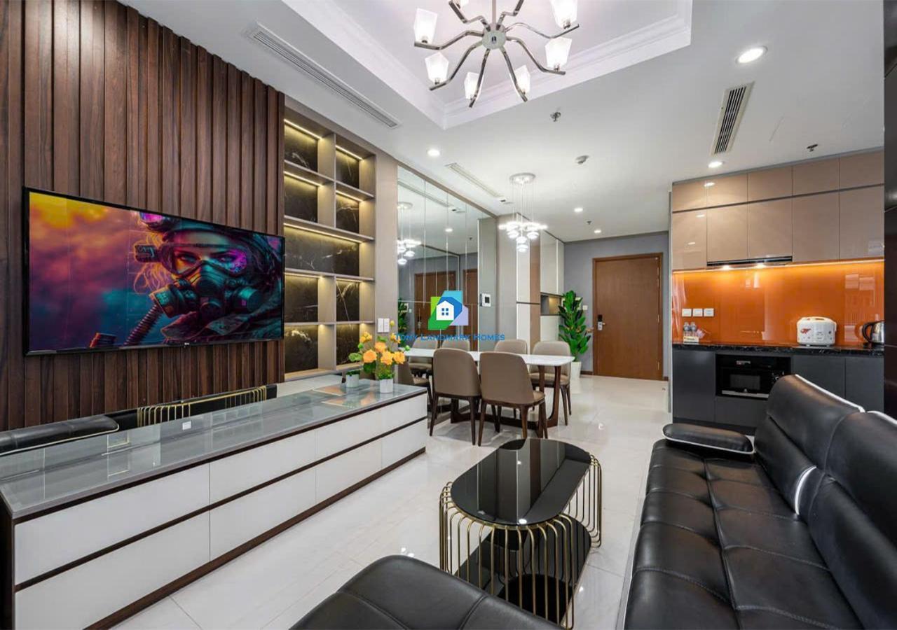 Service Luxury In Vinhomes Landmark Zone *