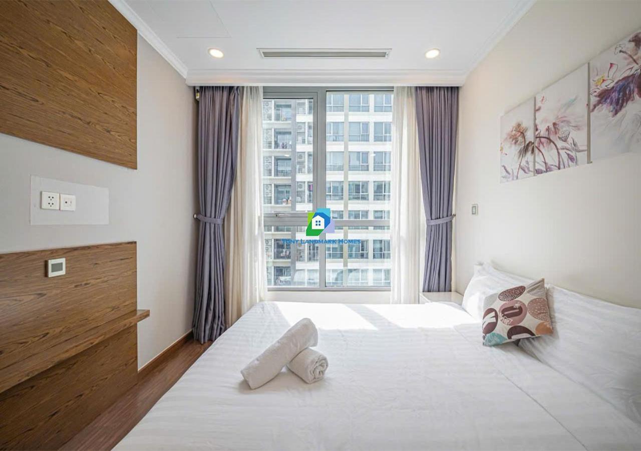 Service Luxury In Vinhomes Landmark Zone Căn hộ