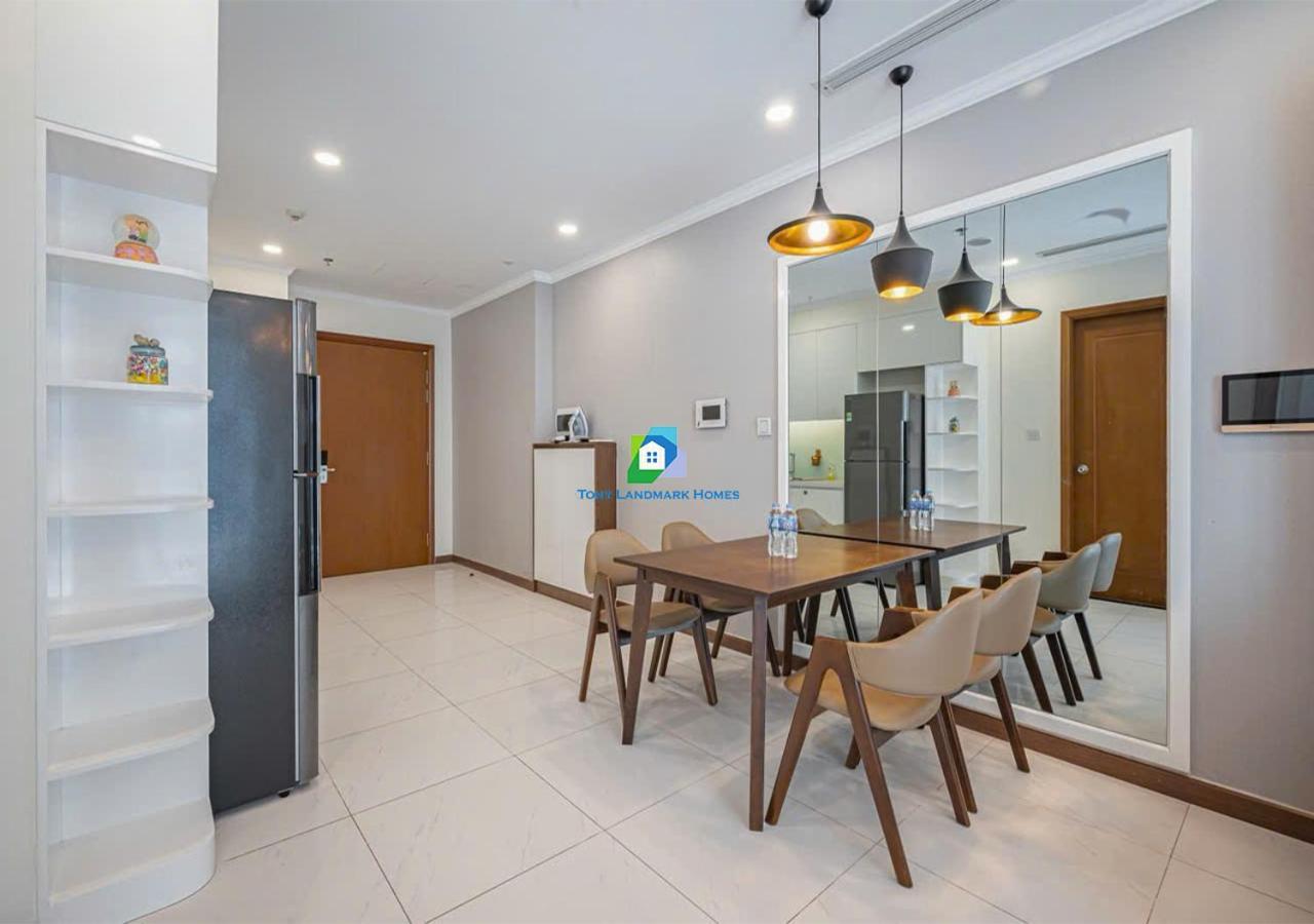 Căn hộ Service Luxury In Vinhomes Landmark Zone TP. Hồ Chí Minh